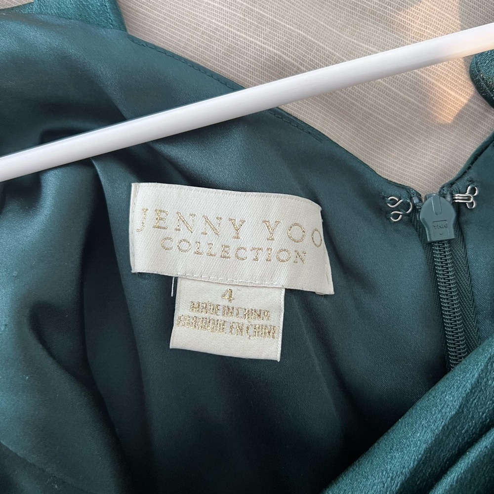 Jenny Yoo Serena Gown, Satin, Emerald Green, Size 4 - Picture 4 of 4